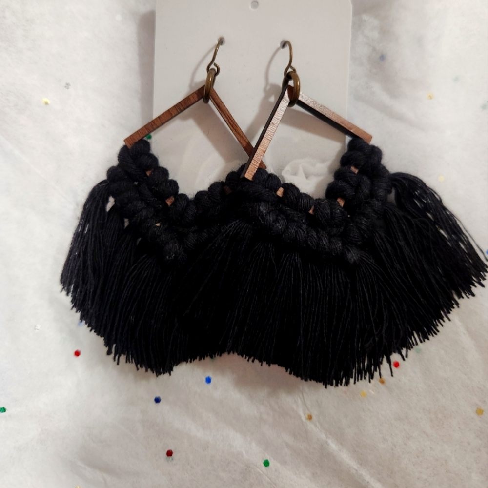 Macrame and wood earrings